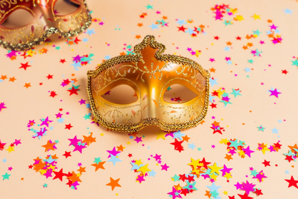 O preparo físico de quem desfila por horas no Carnaval